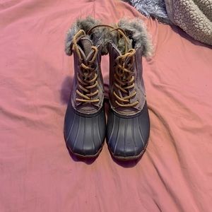 Size 5 Sperry Winter boots